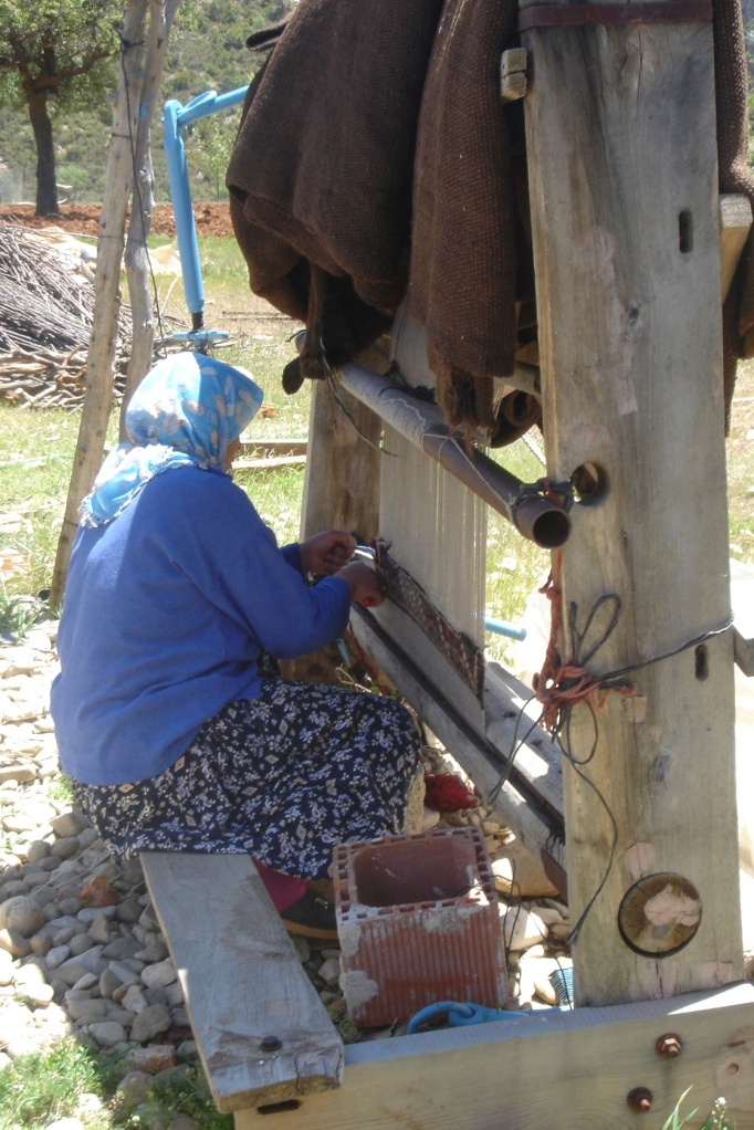 nomadic woman weaving